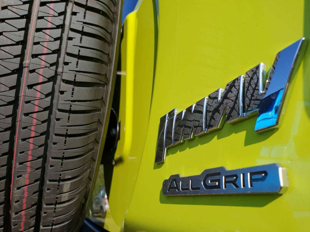 Suzuki Jimny 2018 badge