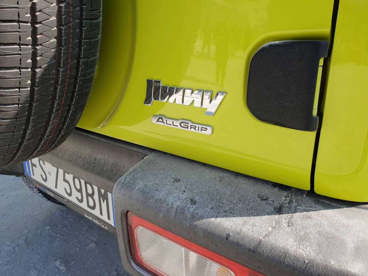 Suzuki Jimny 2018 logo