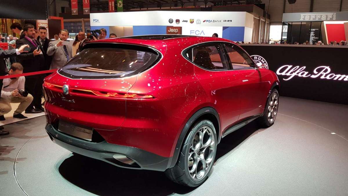 Alfa Romeo Tonale posteriore