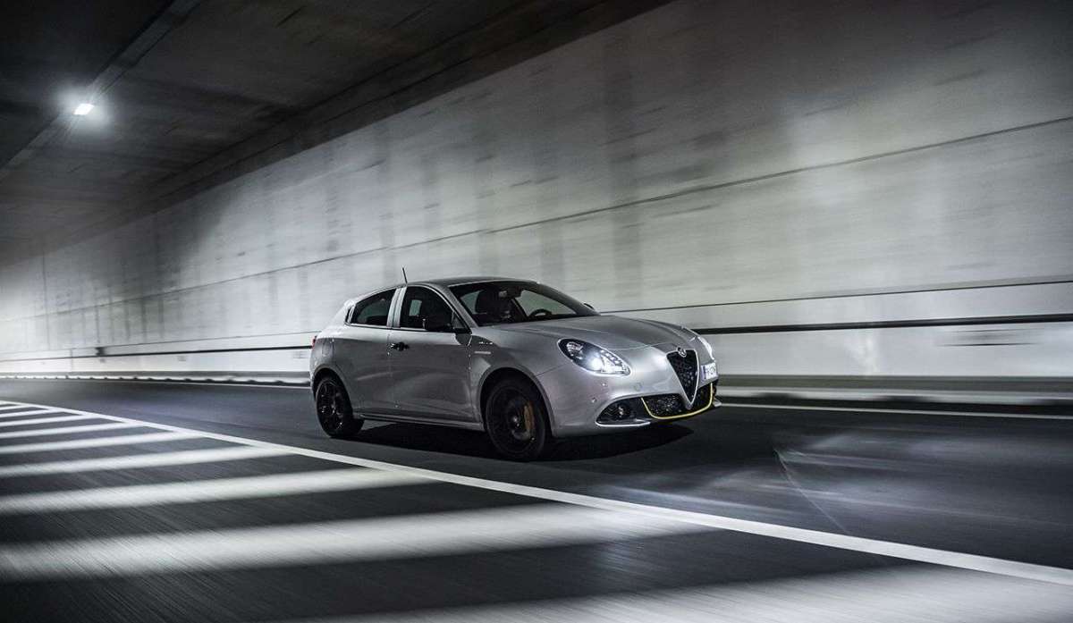Alfa Romeo Giulietta 2019 in movimento