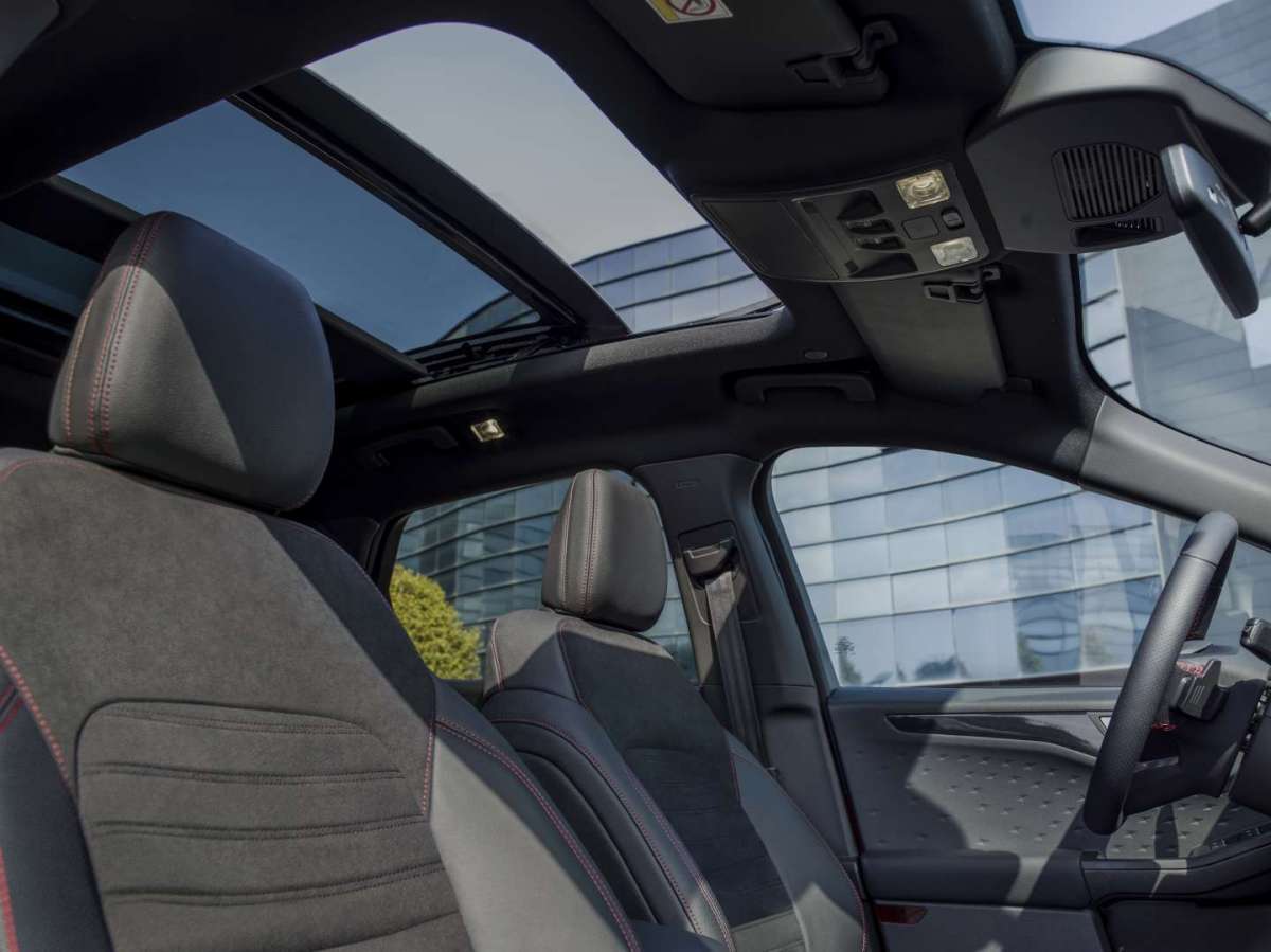 Ford Kuga 2020 abitacolo