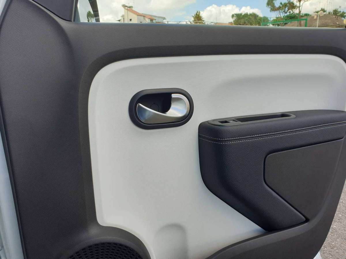 Renault Twingo portiera