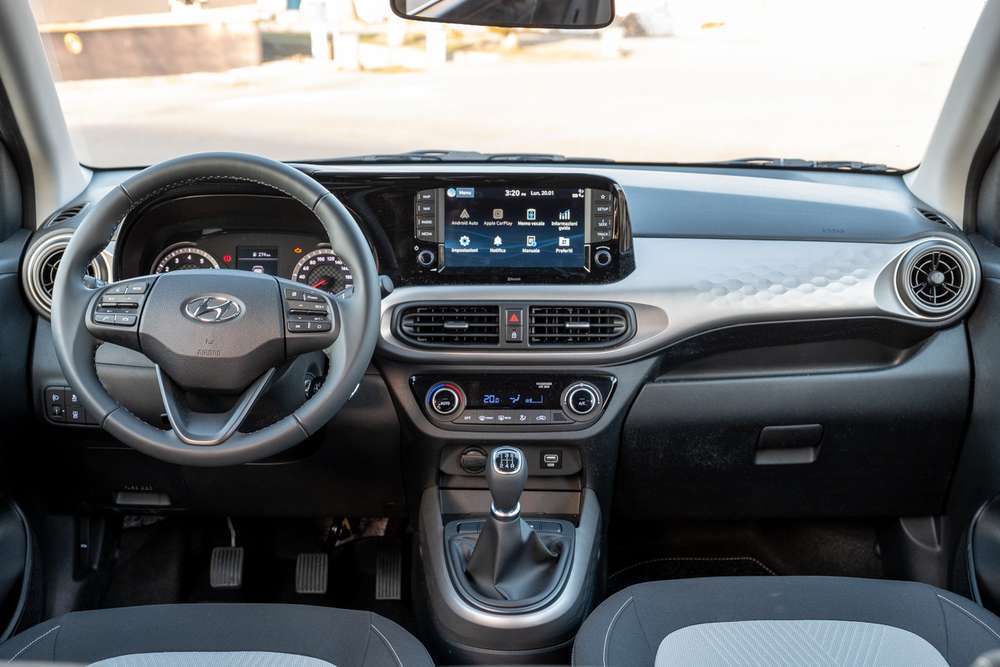 Gli interni della Hyundai i10