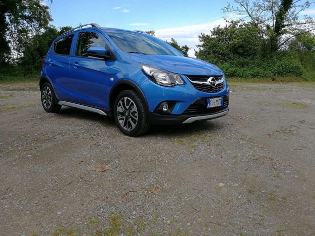 Opel Karl Rocks, prova su strada della GPL: prezzo, interni, colori [FOTO]