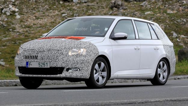 Skoda Fabia 2017: foto spia anticipano il restyling [FOTO]